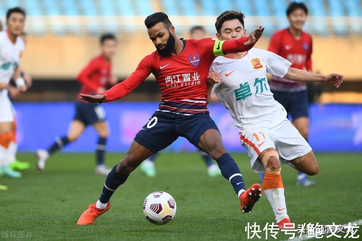 两江竞技|中超-双方进攻乏善可陈 重庆两江竞技0比0闷平武汉队