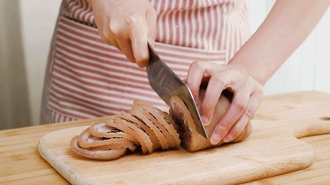 夏天最好吃的肉菜!清爽又开胃,一点不油腻,卷一下就能成!