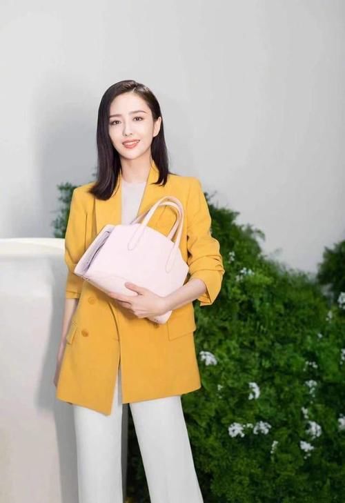 脸小留什么发型有气质？这三种发型更适合