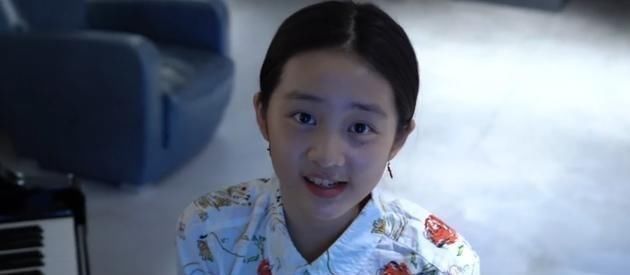 黄磊|7年过去,“放养”的黄多多和“严管”的森碟,2人行为方式不一样
