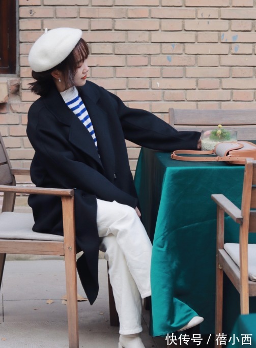 博主 羽绒服穿腻了?今年流行“大衣”,搭配毛衣、阔腿裤,时髦又洋气