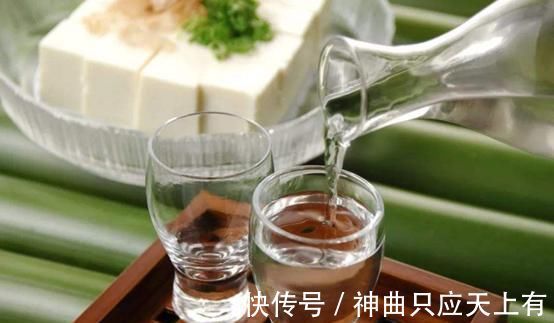 五梅|想养肝先管住嘴,这3种食物,再喜欢也少碰,肝脏会感激你的