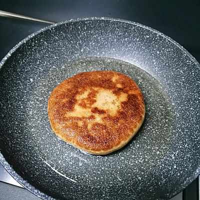 韩国路边名小吃肉桂黑糖饼