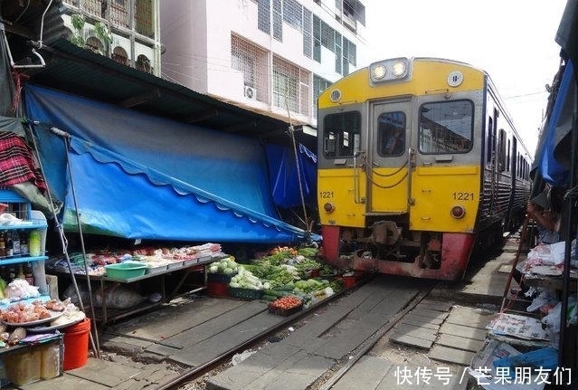 奇葩|不可思议的奇葩市场,他们真是用生命在做生意