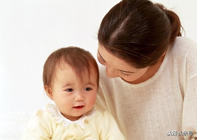 敞口杯|宝宝多大就要戒奶瓶了?晚戒奶瓶影响说话,4个方法轻松有效