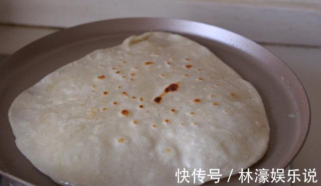 馅料|别让主食变得索然无味,试试劲道又弹牙的卷饼,用料少操作简单