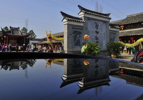  访爱情圣地 探天工之城 感商帮文化 观十里红妆|精品自驾路书 | 精品