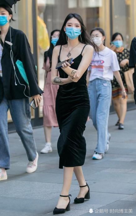 乡下美女与众不同,显气质又好看,一种清纯朴素让人百看不厌