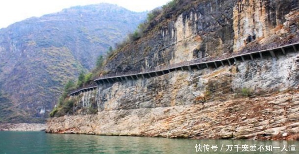 巫山|中国古代最恐怖的道路，堪称天路！三大栈道，你敢挑战吗！