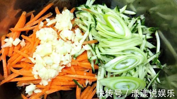 木耳|木耳和它天生一对，每周吃1次，给肠道做个大扫除，不懂太亏了