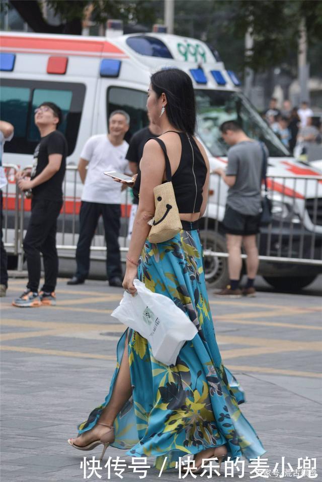 高跟鞋|夏季选择雪纺面料裙子,透气清凉,搭配细高跟衬托优雅