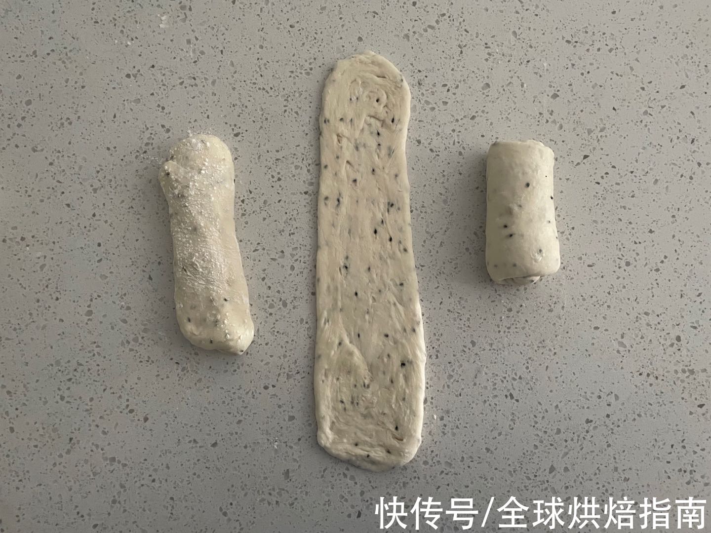 日式米吐司松软香甜有弹性，竟然是吐司界的纯真少女