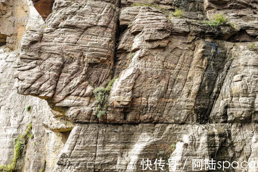 郭亮洞|历经30年坎坷,位于悬崖峭壁的这个郭亮洞地势险要,路况却很好