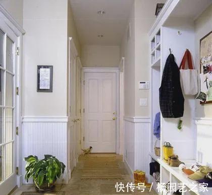 柜子|不顾反对，坚持在背景墙上加柜子，看到效果后老婆笑了！