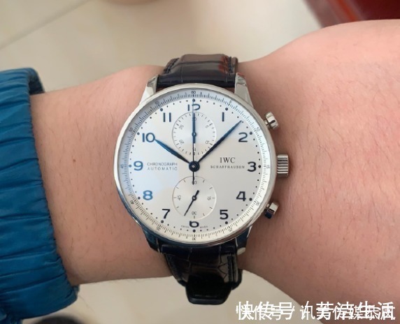 腕表|职场男人应该送自己的礼物,万国葡计腕表来报道