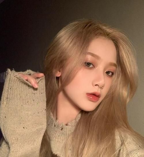 2021年大热的发色趋势分享，显白显气质，染上很惊艳！