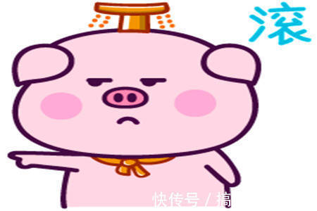 |幽默笑话:夜里11点多,女同事路上与一只猫狭路相逢,把她吓坏了