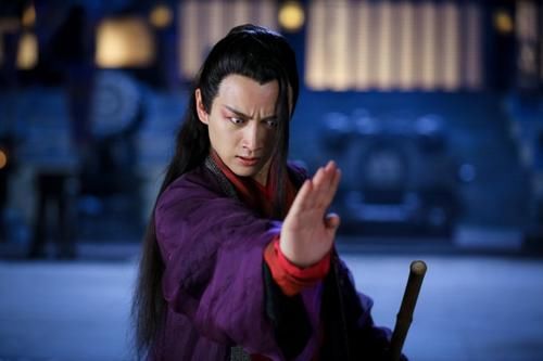  红叶禅师|葵花宝典与辟邪剑谱：为什么欲练神功，必先自宫？