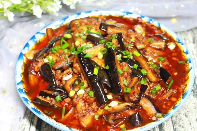  比肉|鱼香茄子怎么做才正宗？调对鱼香汁，无论怎么炒都香，比肉下饭