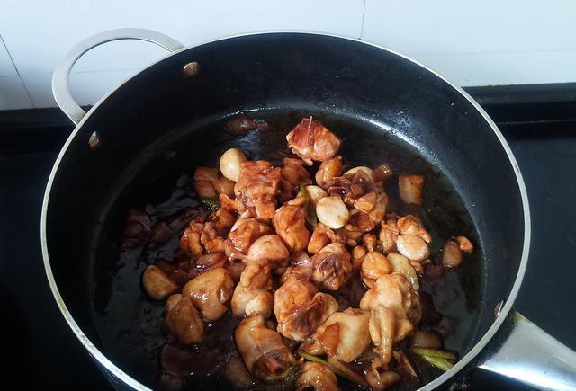 香味诱人卖相好，绝对是下饭神器，吃一次就忘不掉