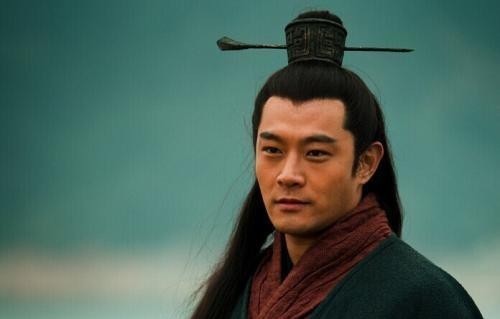 三国演义|小霸王为何横死,很多读者在《三国演义》中,忽略了三个关键词