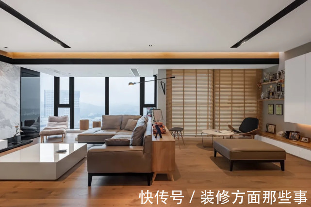 地砖|183平在浓厚的木质感地面与天花装饰下,舒适而又温馨优雅