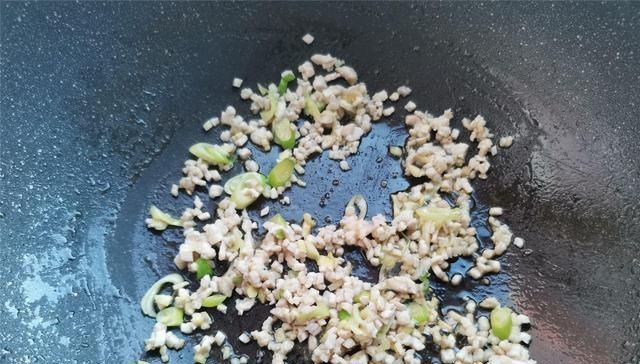 做法|豆腐和鸡蛋一起搭配做,营养又美味,做法简单容易学