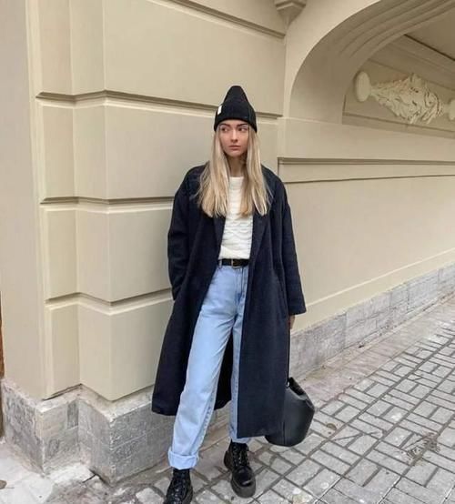 不论搭裙子还是穿裤子，一定要牢记“上下法则”，时髦不是问题