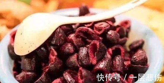 黑橄榄|农村一种果子很稀有,城里人出高价吃不到,能清热解毒消肿止痛