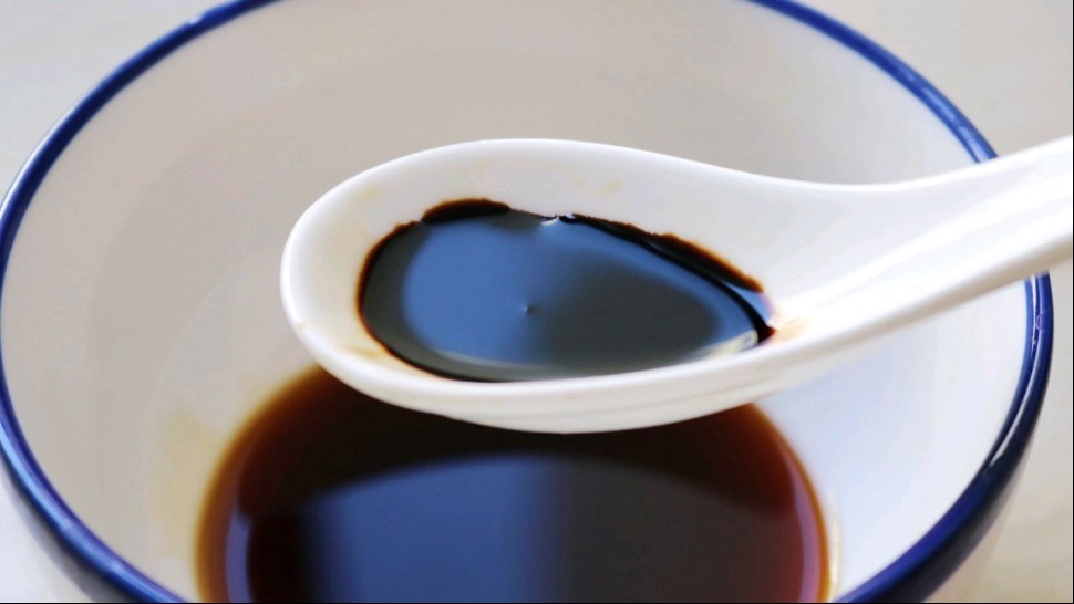 超美味的葱油拌面做法，几分钟搞定，葱香浓郁，超过瘾！