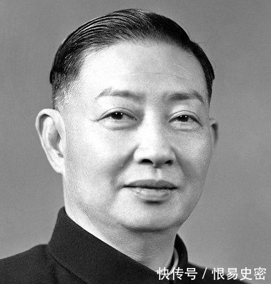 梅兰芳是多有钱?别人工资几块,他随手就给国家捐出了飞机