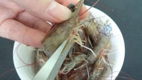 虾头里面是“精华”还是“脏东西”?能吃吗?看完涨知识了