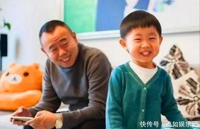 ''儿子太帅，不可能是我亲生的''，4次亲子鉴定结果，爸爸怀疑人生