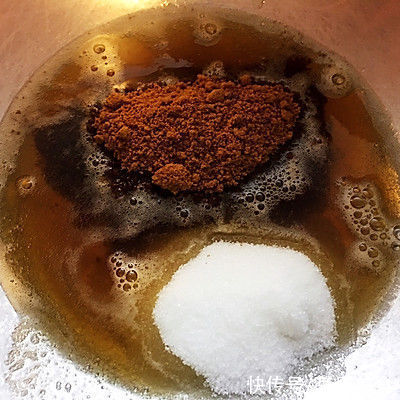 别怪我没提醒你,这道榛果巧克力熔岩软饼一吃就上瘾