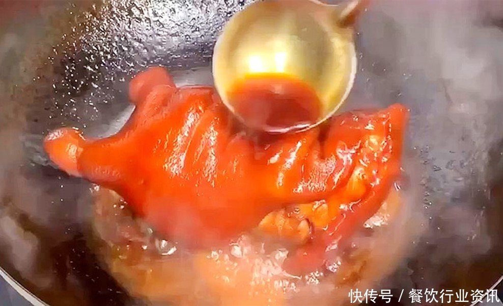 牛羊肉|红烧猪蹄美容又养颜,比牛羊肉还温补,女性要多吃