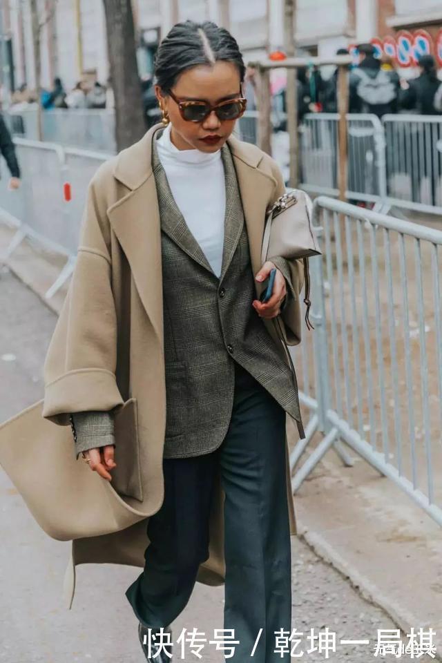 女人|35+的女人若是不差钱,入冬建议买这3款外套!不易撞衫还高级