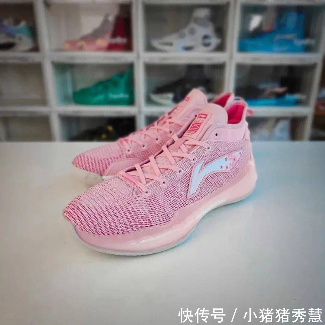 adidas 又贵又难抢,但人人都爱!这 11 双「猛男杀手」看完钱包要遭殃!