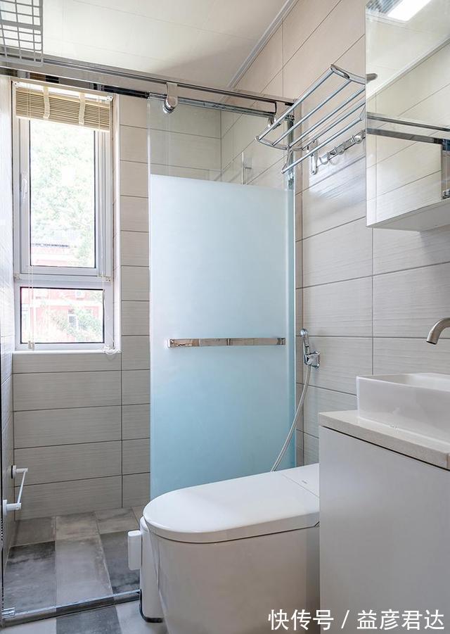 墙面|54㎡一居,书房在餐厅里,现代简约风+原木家居,温馨有颜值,服