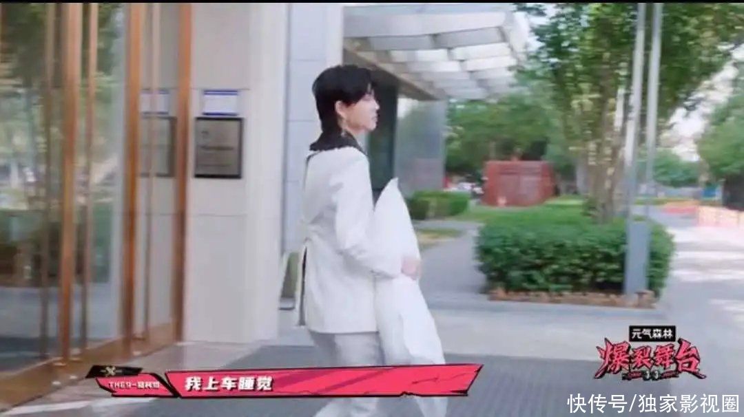 爆裂舞台|为赶时间而赶时间,十位选手明面上互投,《爆裂舞台》赛制很奇葩