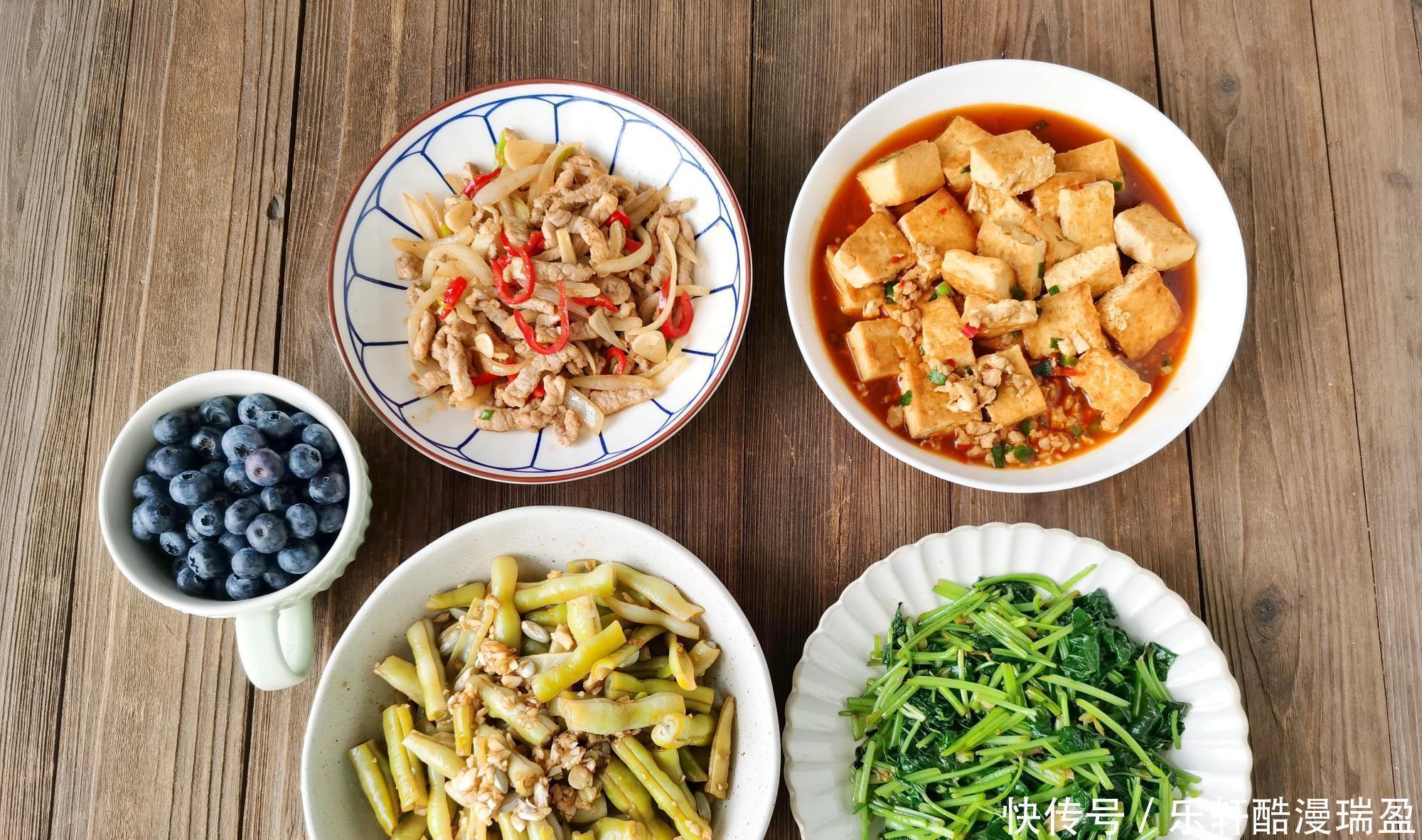 豆腐糊|普通3口之家晚餐,不叫外卖也不糊弄,简单营养,家人吃得舒坦