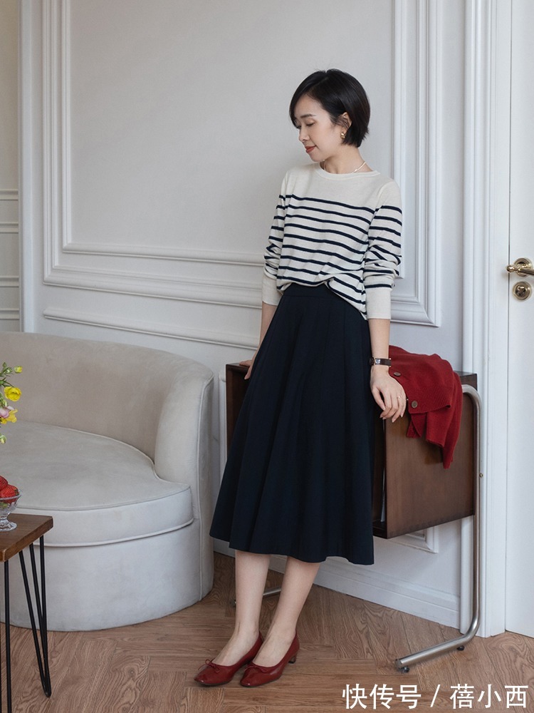 下半身 穿半身裙时别搭配小白鞋了,试试这些精致高跟鞋,高级优雅又百搭