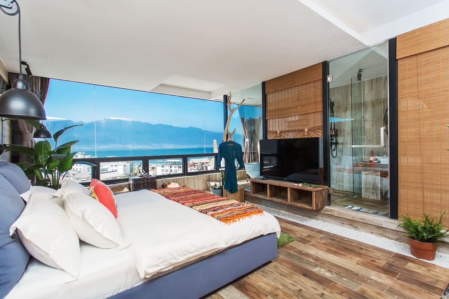 一周|躺在床上就能看到户外美景, 值得住一周