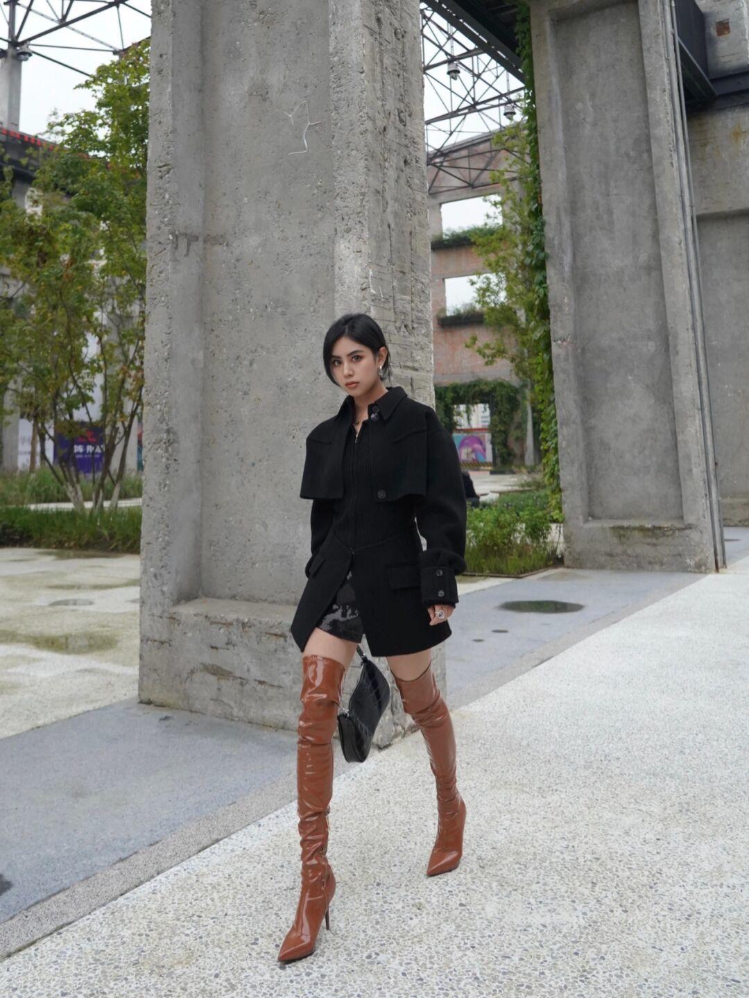 美女 今冬最迷人的一双鞋:长筒靴,尤其是这3色,真是绝了!