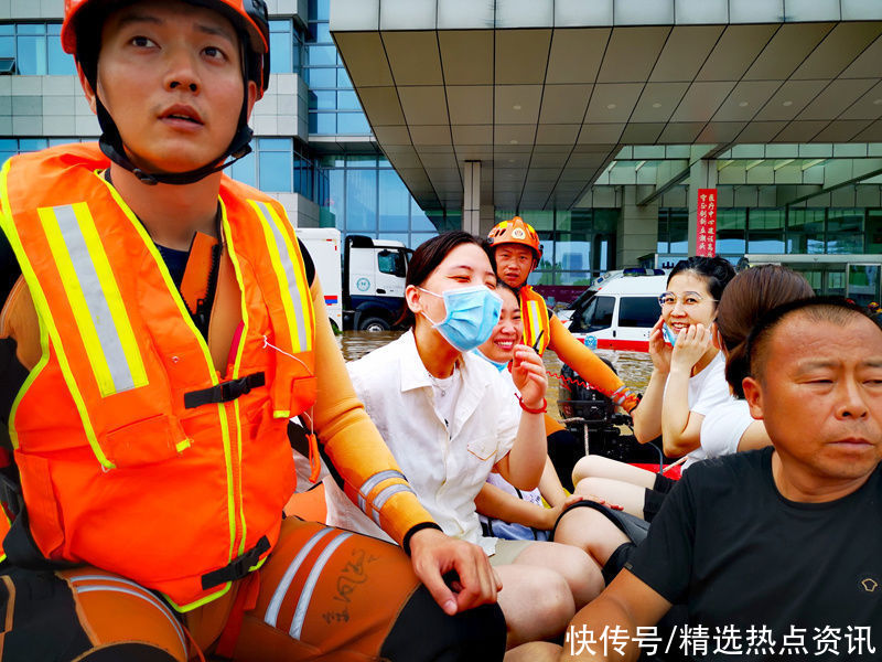 人心|河南暴雨救援现场，这些画面温暖人心