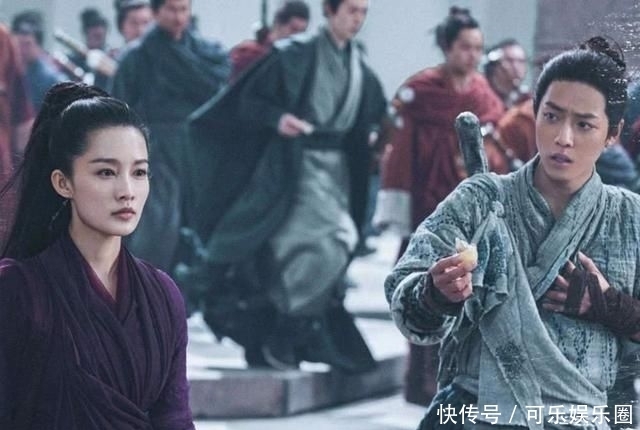 海绵宝宝|李沁和肖战发同款写真,撤下单身声明不是因为杨洋,是因为肖战?