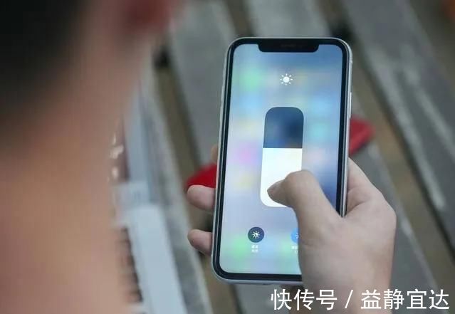 光学变焦|苹果手机好用但千万别乱选？目前这三款才是行内人公认的最值得买