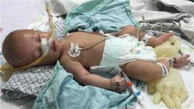 聋子|2岁男孩变成聋子，因奶奶每天重复一件事，得知原因宝妈抱头大哭