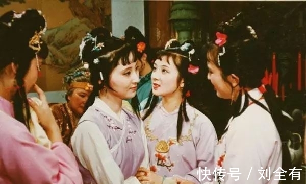 王熙凤#林黛玉进贾府那天,为何恰好赶上荣国府发工资?王夫人一语道破