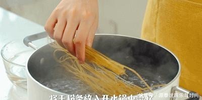 不想煮饭就做它!一盘管饱,超省心!