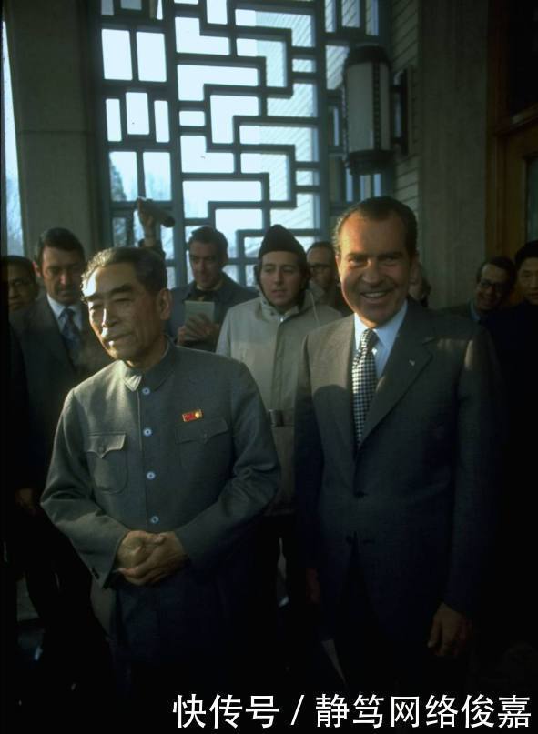 中国|尼克松问了毛主席一个问题,毛主席的回答让尼克松给他鞠了一躬